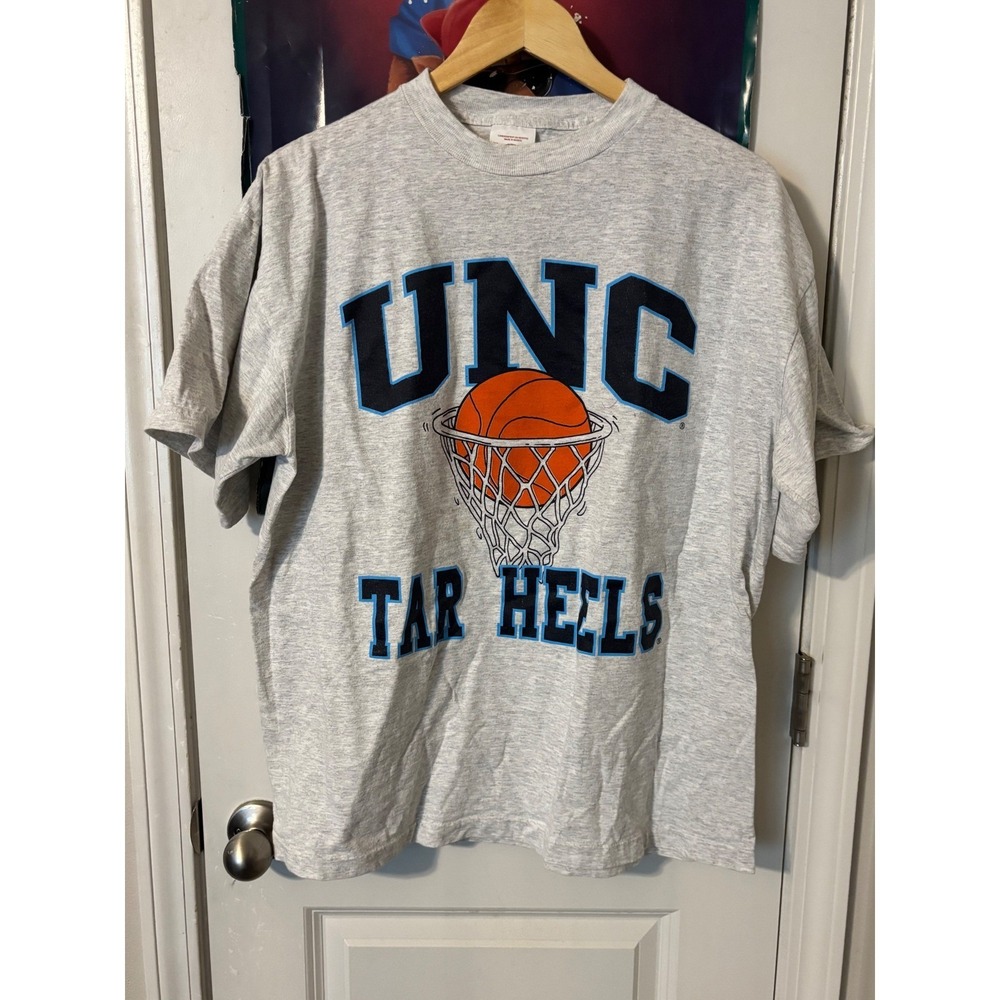 Vintage UNC Tar Heels Basketball T-Shirt Mens XL Gray PM Graphic Tee NCAA